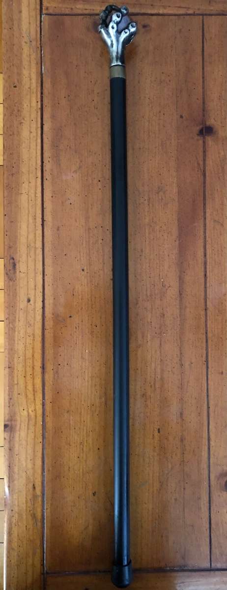 WALKING STICK WITH HIDDEN BLADE