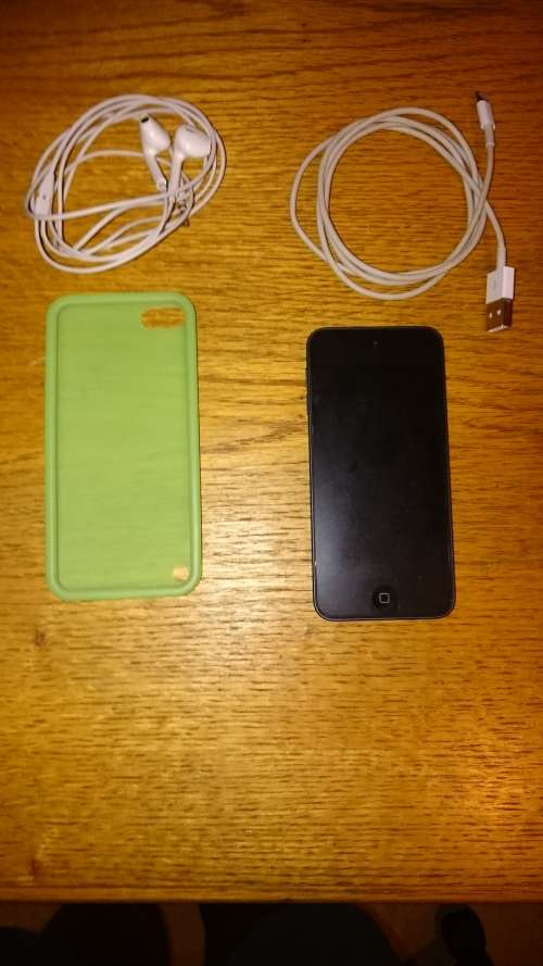 iPod Touch 5th generation with free silicone cover.