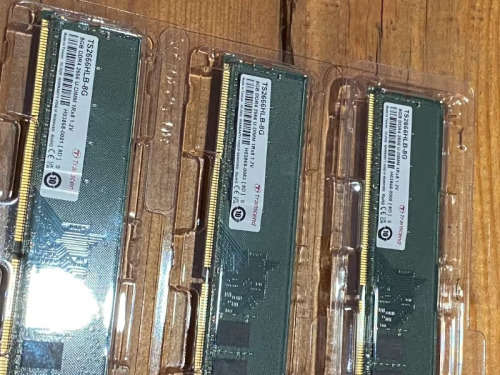 3x TS2666HLB-8G Transcend 8GB DDR4-2666 1.2V CL19