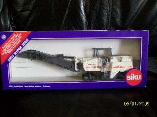 Siku Super Series - Wirtgen Road Milling Machine