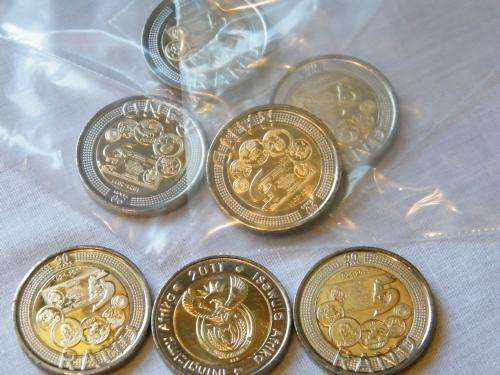 276 x 2011 Nelson Mandela "SARB 90th Birthday" R5 Coins