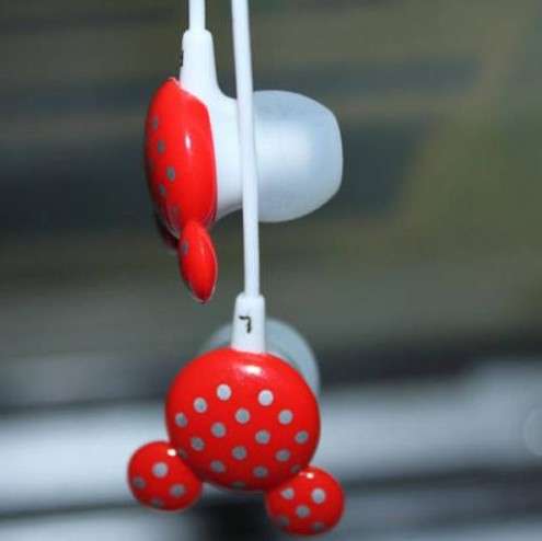 ** L@@K ** CUTEST 3.5mm Red Mickey Mouse Earphones !! **