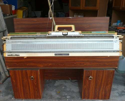 Empisal electronic knitting Machine