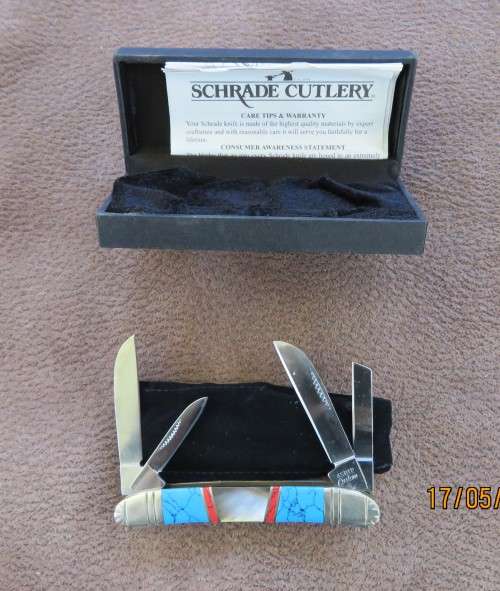 Schrade Classic Folding Knive in Display Box.