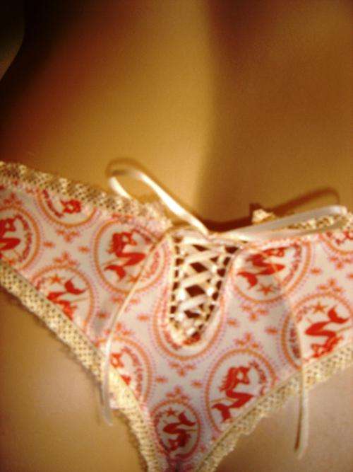 SEXY Victoria Secret Underwear Panty / Thong / G-string SMALL