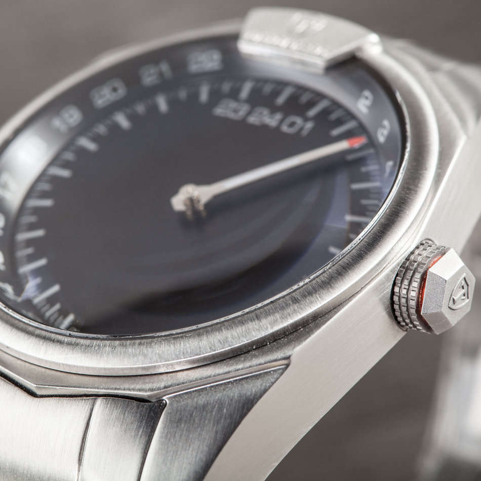 DETOMASO SWISS CLASSIC MAN 24h One Hand Mens Wrist Watch Silver Sapphire Glass New