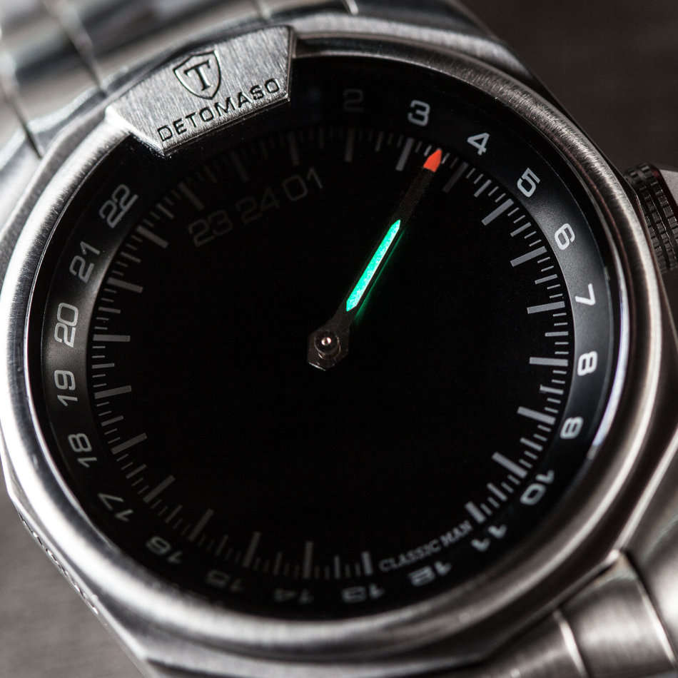 DETOMASO SWISS CLASSIC MAN 24h One Hand Mens Wrist Watch Silver Sapphire Glass New