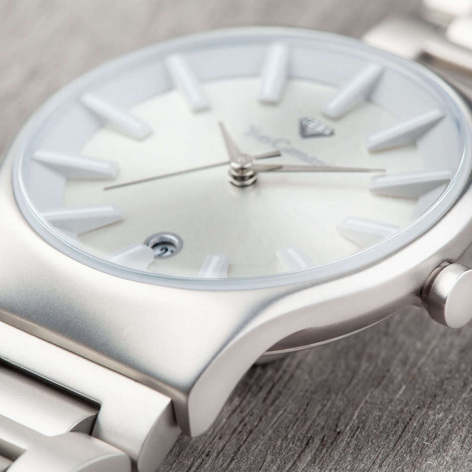 **R1 Auction** YVES CAMANI Louanne Ladies Watch Stainless Steel Date Display watch