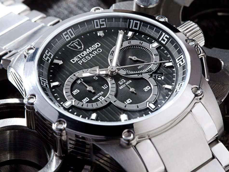 DETOMASO Men's PESARO XXL Chronograph Classic Analog Display Japanese Quartz Silver Watch