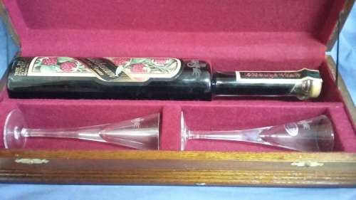 WILDEBRAAM YOUNGBERRY LIQUEUR IN CASE