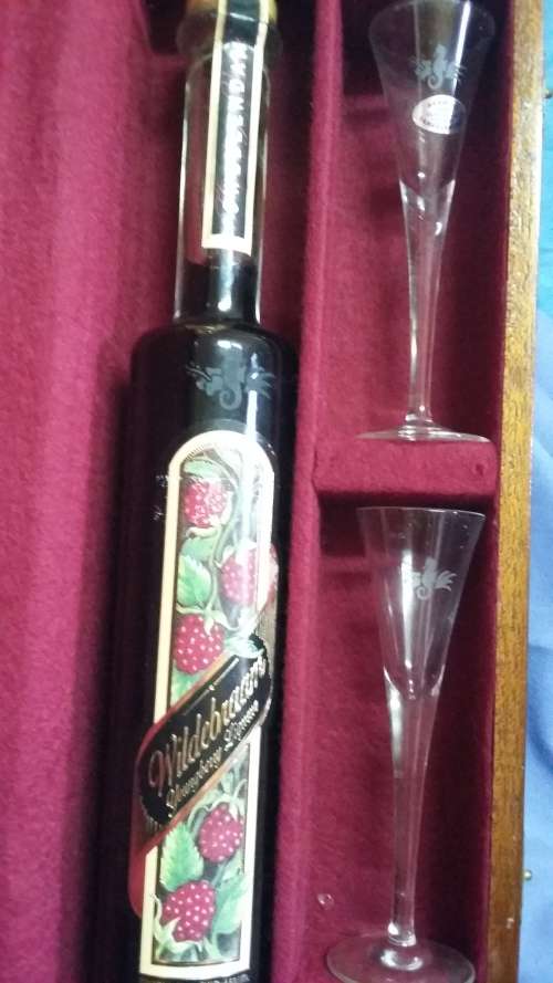 WILDEBRAAM YOUNGBERRY LIQUEUR IN CASE