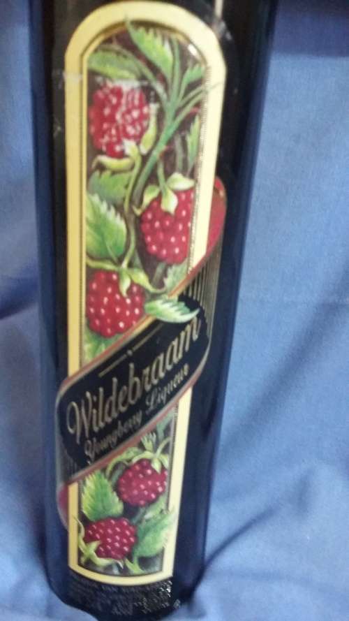 WILDEBRAAM YOUNGBERRY LIQUEUR IN CASE