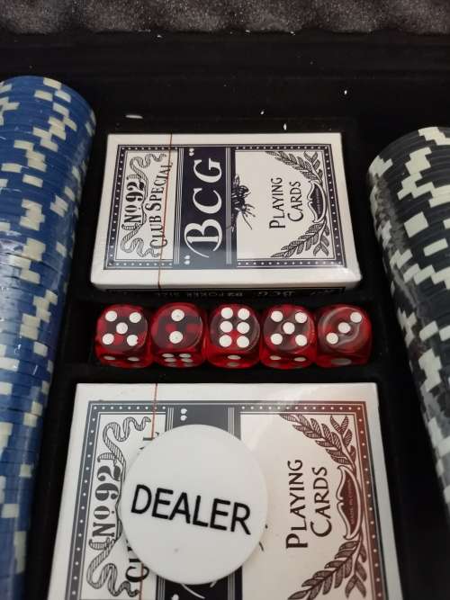 Poker set in brief case - still sealed