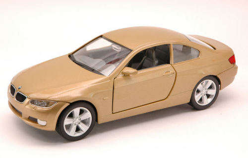 BMW 335i Coupe (E92) 2007 gold 1/24 Road Signature NEW+boxed  #2131 instant wheels