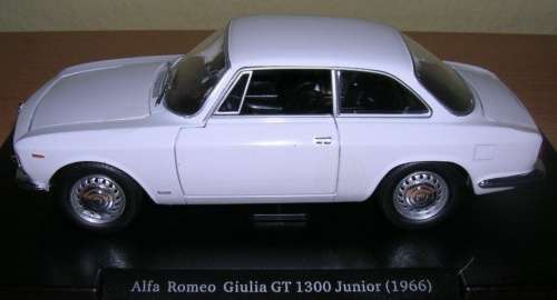 Alfa Romeo Giulia GT 1300 Junior 1966 IXO NEW+boxed FREE delivery #2113 instant wheels