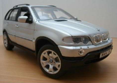 BMW X5 SUV 4x4 silver 1/18 Welly NEW+boxed #8029 instant wheels