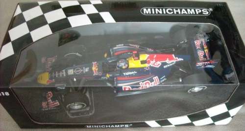 RB7 Red Bull Racing F1 RB7 SVettel 2011 1/18 Minichamps NEW+boxed FREE shipping #8121 instant wheels