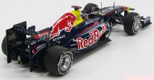 RB7 Red Bull Racing F1 RB7 SVettel 2011 1/18 Minichamps NEW+boxed FREE shipping #8121 instant wheels