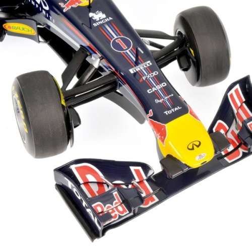 RB7 Red Bull Racing F1 RB7 SVettel 2011 1/18 Minichamps NEW+boxed FREE shipping #8121 instant wheels