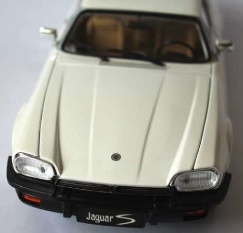 Jaguar XJS coupe 1975 white 1/18 RoadSignature NEW+boxed FREE delivery #8647 instant wheels