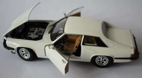 Jaguar XJS coupe 1975 white 1/18 RoadSignature NEW+boxed FREE delivery #8647 instant wheels