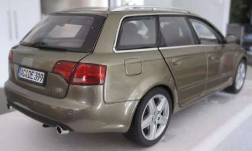 Audi A4 Avant 2005 beige-met  1/18 Minichamps NEW+boxed FREE shipping #8768 instant wheels