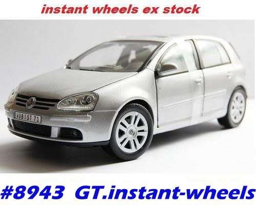 Volkswagen Golf V 2007 silver 1/18 Welly NEW+boxed FREE delivery #8943 instant wheels