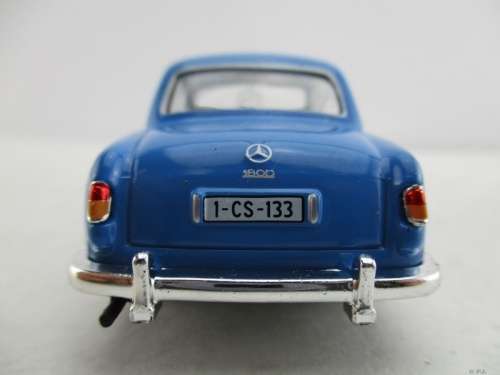 Mercedes-Benz 180 Ponton (W120) 1953 blue 1/43 IXO NEWinBlister  #4939 instant wheels