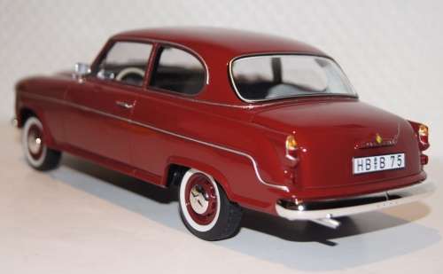 Borgward Isabella 1955 classic Sedan 1/18 BOS Models NEW+boxed  #8996 instant wheels