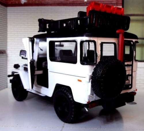 Toyota FJ40 Land Cruiser 1971 white 1/24 MotorMax NEW+boxed FREE delivery #2183 instant wheels