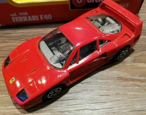 Ferrari F40 1987 red 1/43 Bburago/Italia NEW+boxed  #4081 instant wheels