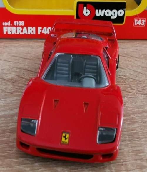 Ferrari F40 1987 red 1/43 Bburago/Italia NEW+boxed  #4081 instant wheels