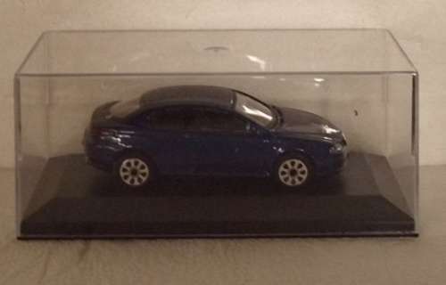 Alfa Romeo GT Coupe 2003 darkblue-met 1/43 Bburago NEW+showcased  #5344 instant wheels
