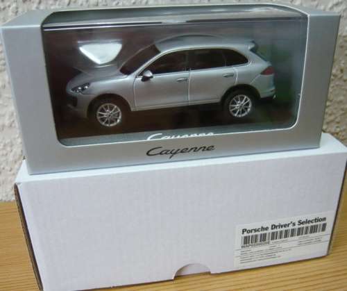 Porsche Cayenne (959) 2014 silver 1/43 Minichamps NEW+boxed  #5420 instant wheels
