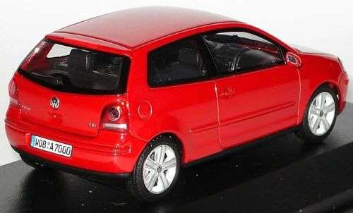 Volkswagen Polo 2005 red 1/43 Minichamps NEW in Dealer-Box  #5446 instant wheels
