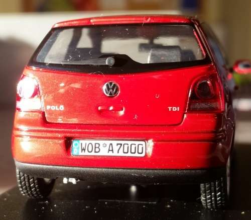 Volkswagen Polo 2005 red 1/43 Minichamps NEW in Dealer-Box  #5446 instant wheels