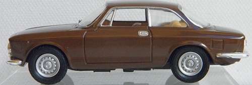 AlfaRomeo 1300 Junior Coupe 1969 brown 1/43Solido NEW+reblistered FREE Delivery #5623 instant wheels