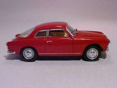 Alfa Romeo Giulietta Sprint 1957 red 1/43 Solido NEW+reblistered  #5624 instant wheels