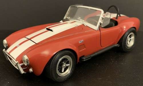 Shelby Cobra 427 S/C 1980 red+white 1/18 Ertl NEW+showcased  #8006 instant wheels