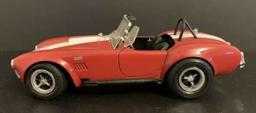 Shelby Cobra 427 S/C 1980 red+white 1/18 Ertl NEW+showcased  #8006 instant wheels