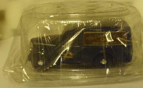 Commer 8cwt Van `His Masters Voice` 1948 blue 1/43 Dinky NEW+reblistered  #5667 instant wheels