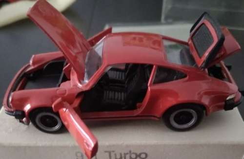 Porsche 911 turbo 1984 red 1/43 NZG NEW+reblistered  #5639 instant wheels
