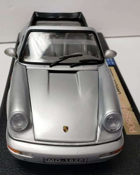 Porsche 911 Carrera 4 Cabriolet  (964) 1994 silver 1/18 Anson NEW+boxed #8023 instant wheels