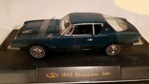 Studebaker Avanti 1963 blue 1/32 Signature NEW+showcased on base FREE delivery #3213 instant wheels