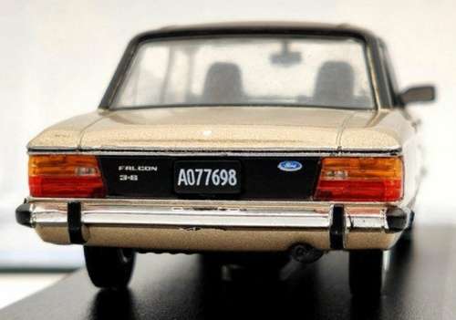 Ford Falcon Ghia 1982 light-brown 1/43 IXO NEWinBlister  #5544 instant wheels