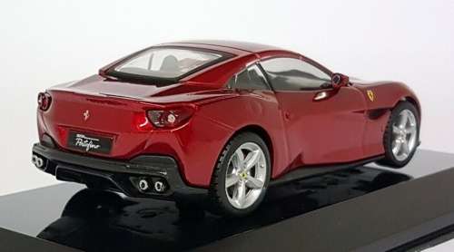 Ferrari Portofino 2018 red-metallic 1/43 IXO NEW+boxed  #5809 instant wheels