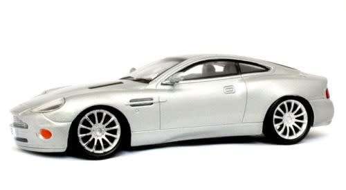 ASTON MARTIN V12 VANQUISH 2007 1/43 IXO NEWinBlister  #4809 instant wheels