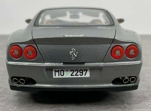 Ferrari 550 Maranello 1996 grey-metallic 1:18 Bburago/Italia  NEW+re-boxed #8037 instant wheels