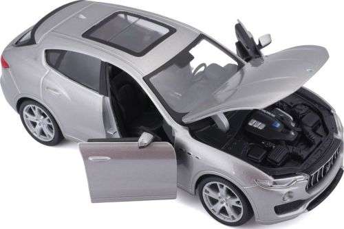 Maserati Levante 2016 silver 1/24 Bburago NEW+boxed  #2290 instant wheels