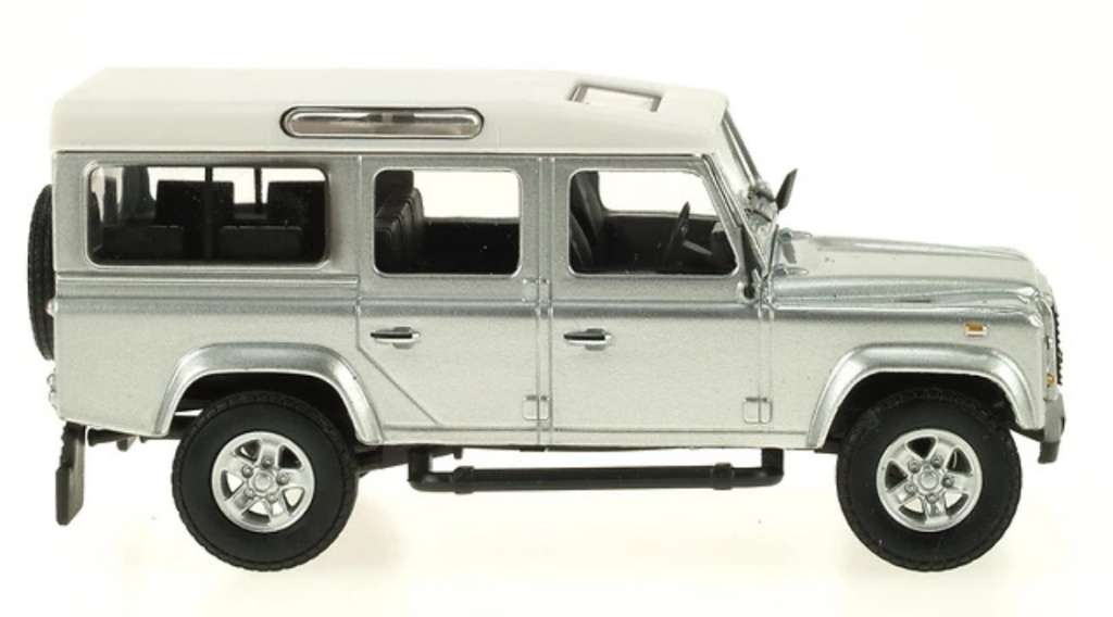 Land Rover Defender 110 TD County 2007 Zermatt-silver 1/43 Cararama #6073 instant wheels